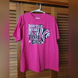 T'Shirt - Don't Mess With Texas Girls